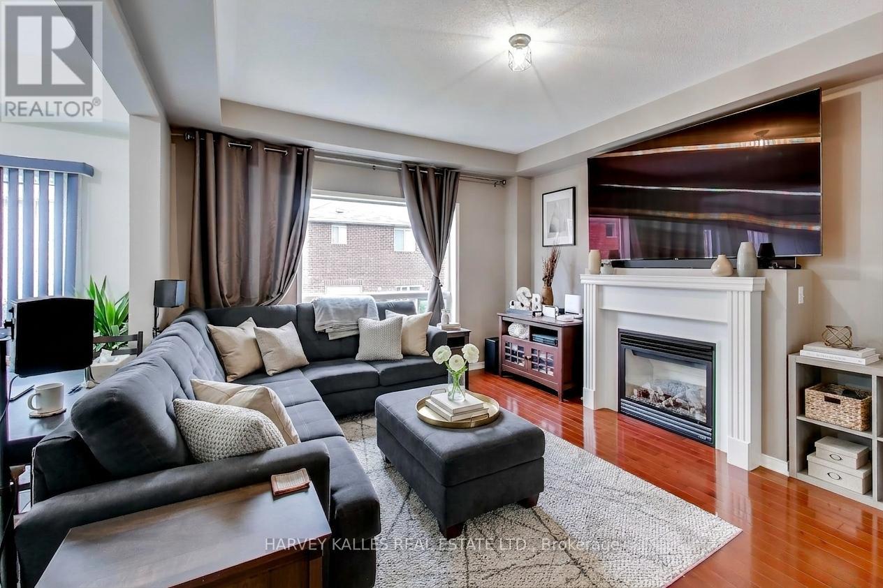 136 Degrassi Cove Circle, Brampton, Ontario  L6X 0N8 - Photo 8 - W13059952