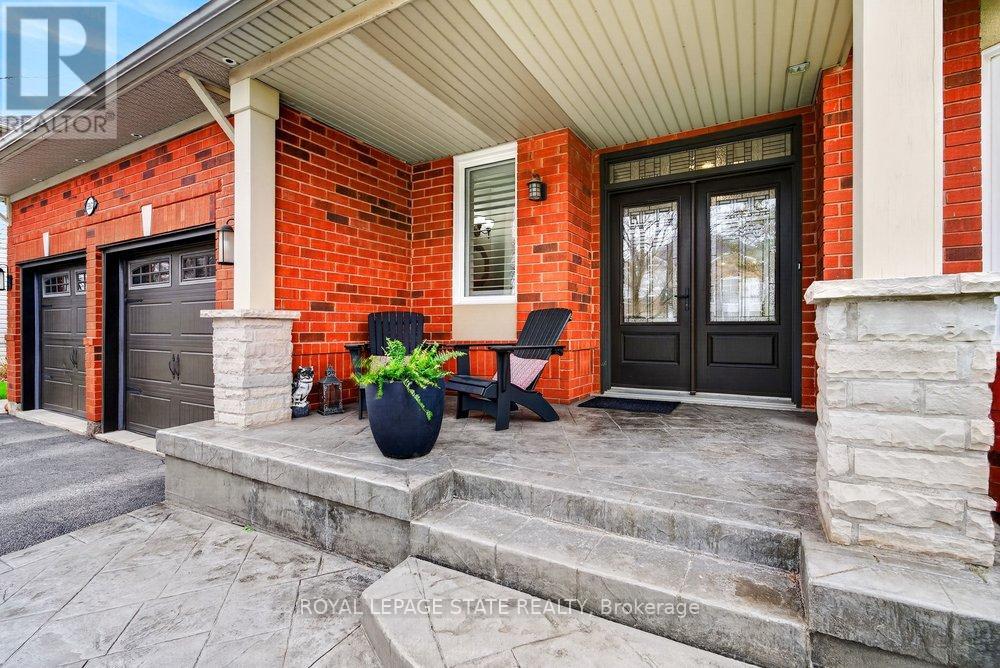 5901 Chercover Court, Burlington, Ontario  L7L 6T2 - Photo 12 - W13060084