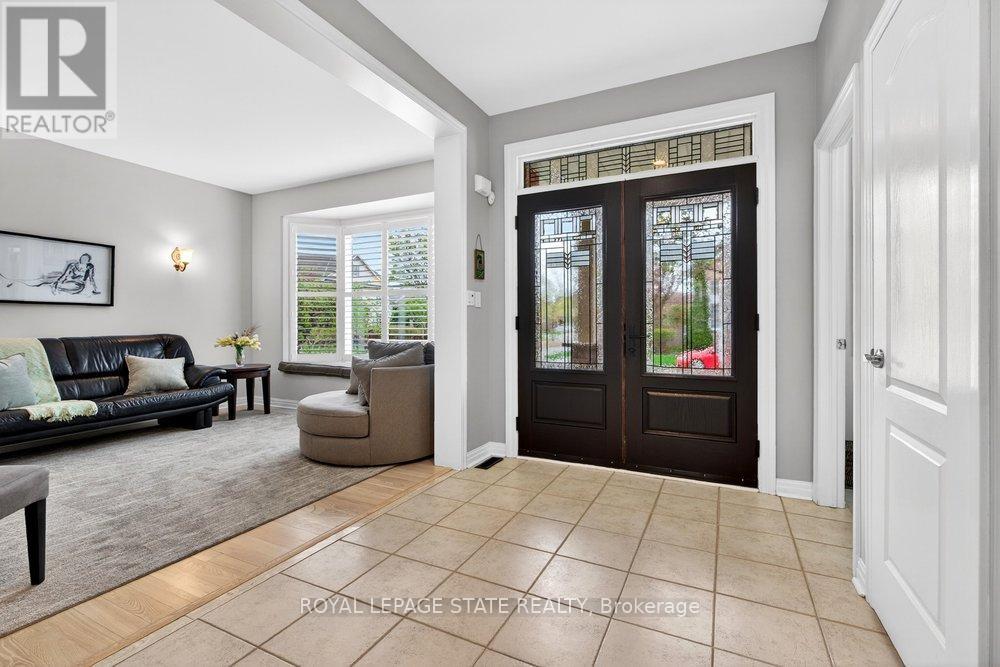 5901 Chercover Court, Burlington, Ontario  L7L 6T2 - Photo 13 - W13060084