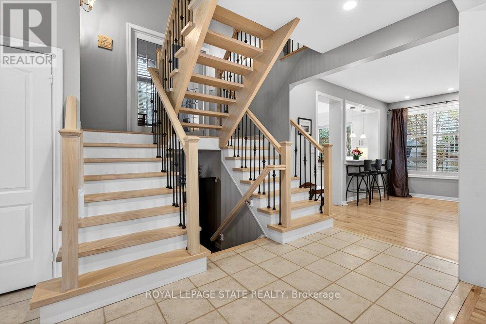 5901 Chercover Court, Burlington, Ontario  L7L 6T2 - Photo 18 - W13060084