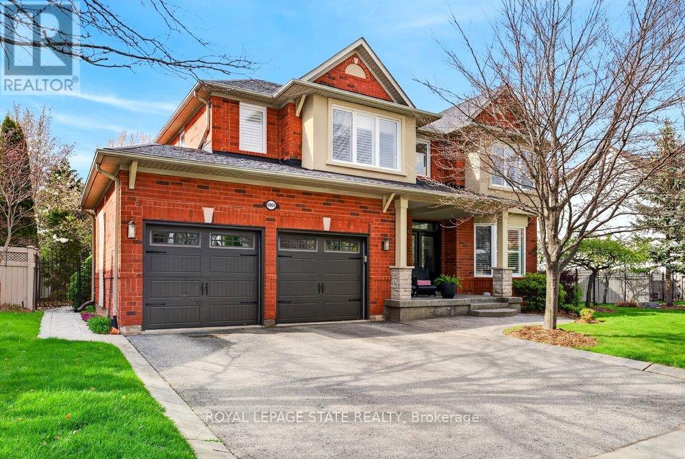 5901 Chercover Court, Burlington, Ontario  L7L 6T2 - Photo 2 - W13060084