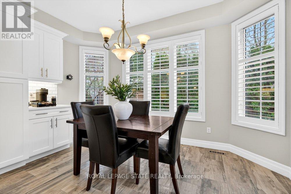 5901 Chercover Court, Burlington, Ontario  L7L 6T2 - Photo 22 - W13060084