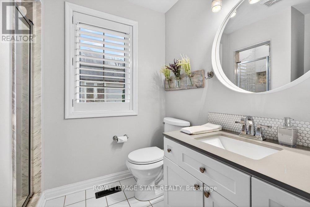 5901 Chercover Court, Burlington, Ontario  L7L 6T2 - Photo 32 - W13060084