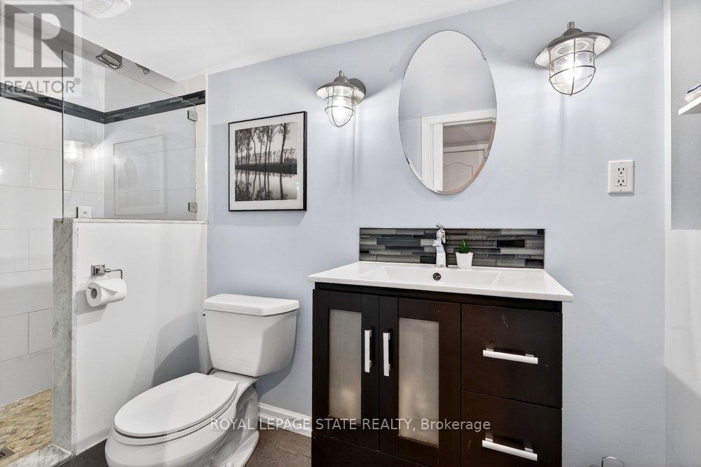 5901 Chercover Court, Burlington, Ontario  L7L 6T2 - Photo 42 - W13060084