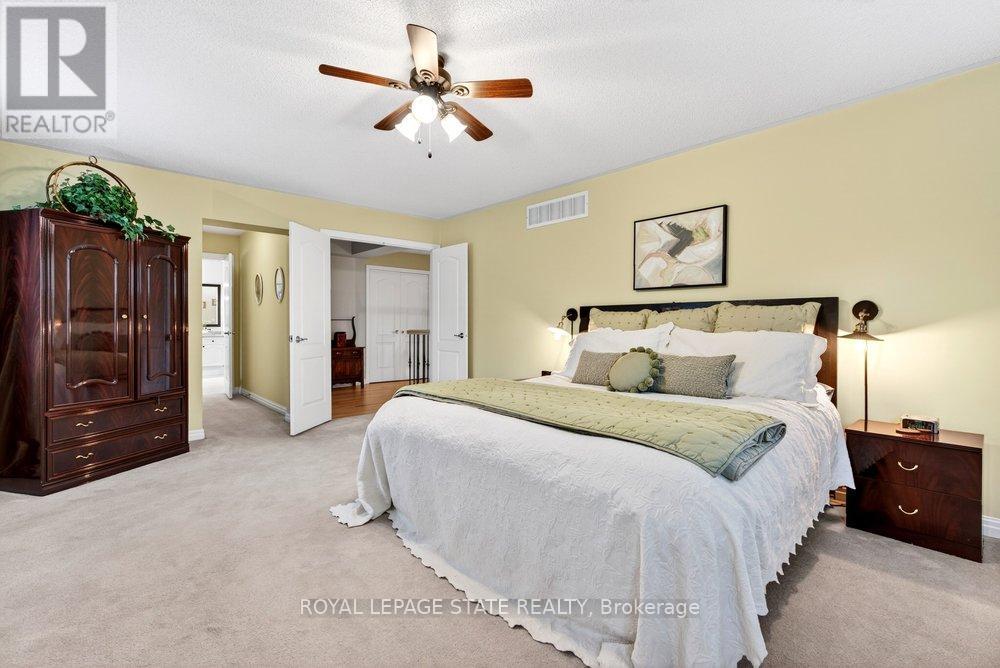 5901 Chercover Court, Burlington, Ontario  L7L 6T2 - Photo 7 - W13060084