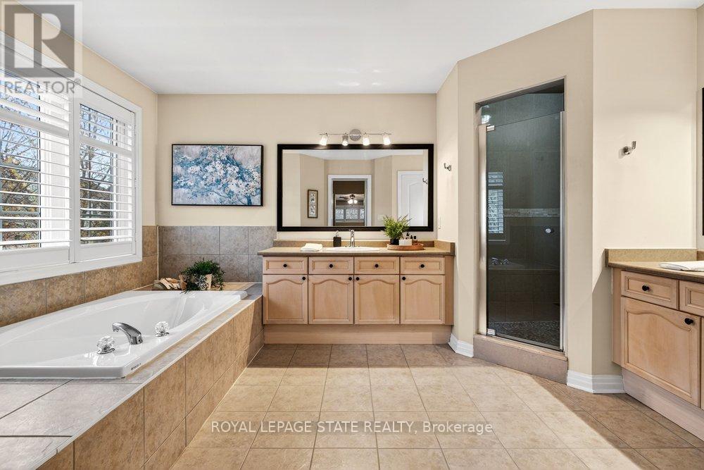 5901 Chercover Court, Burlington, Ontario  L7L 6T2 - Photo 8 - W13060084