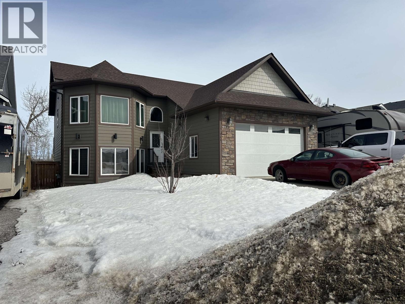 10904 108 Avenue, Fort St. John, British Columbia  V1J 0J3 - Photo 1 - R3117534