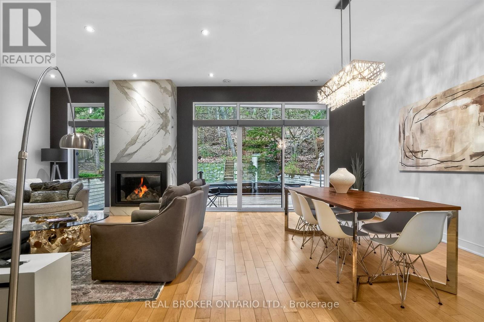 88 South Kingsway Way, Toronto, Ontario  M6S 3T3 - Photo 11 - W13031204