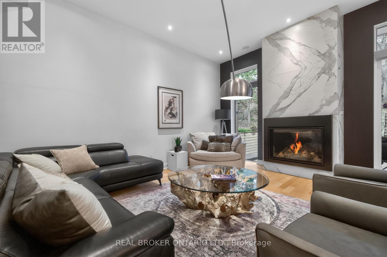 88 South Kingsway Way, Toronto, Ontario  M6S 3T3 - Photo 12 - W13031204