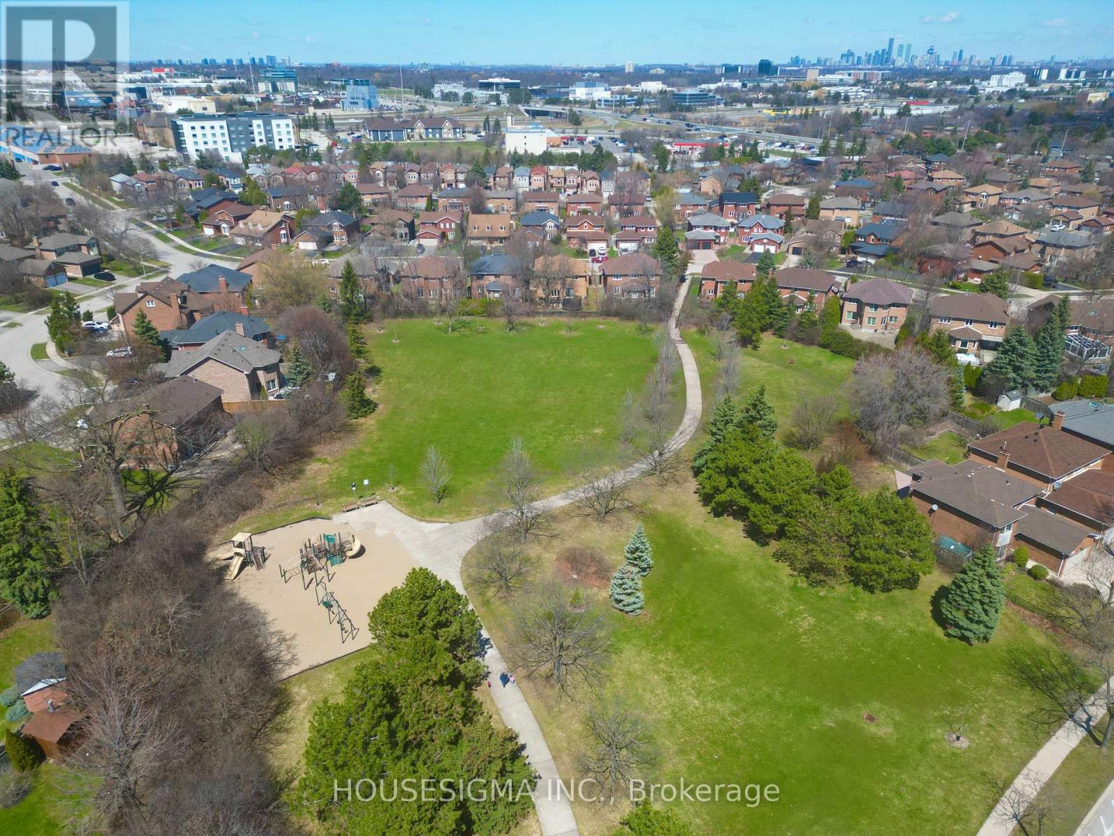 1404 Will Scarlett Drive, Oakville, Ontario  L6J 6S6 - Photo 43 - W13051438