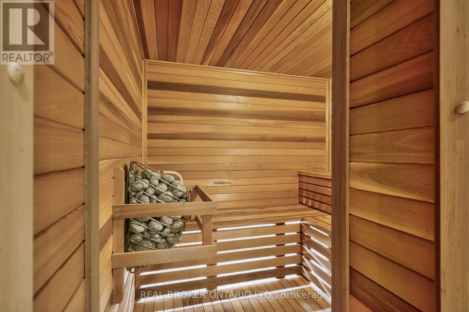 88 South Kingsway Way, Toronto, Ontario  M6S 3T3 - Photo 41 - W13031204