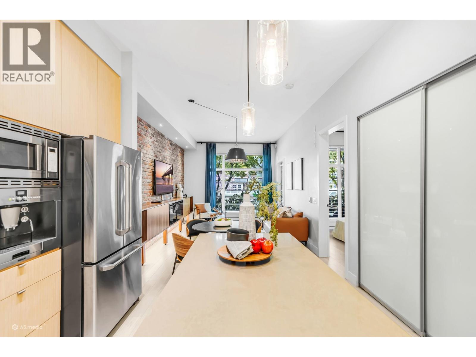 102 260 Salter Street, New Westminster, British Columbia  V3M 0J4 - Photo 9 - R3117315