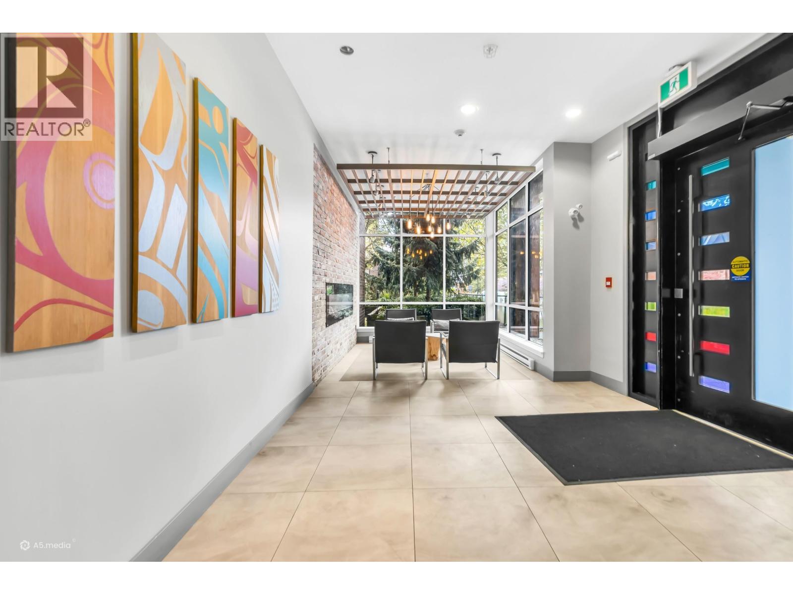 102 260 Salter Street, New Westminster, British Columbia  V3M 0J4 - Photo 3 - R3117315