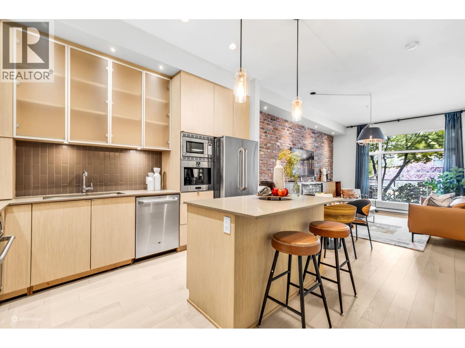 102 260 Salter Street, New Westminster, British Columbia  V3M 0J4 - Photo 8 - R3117315