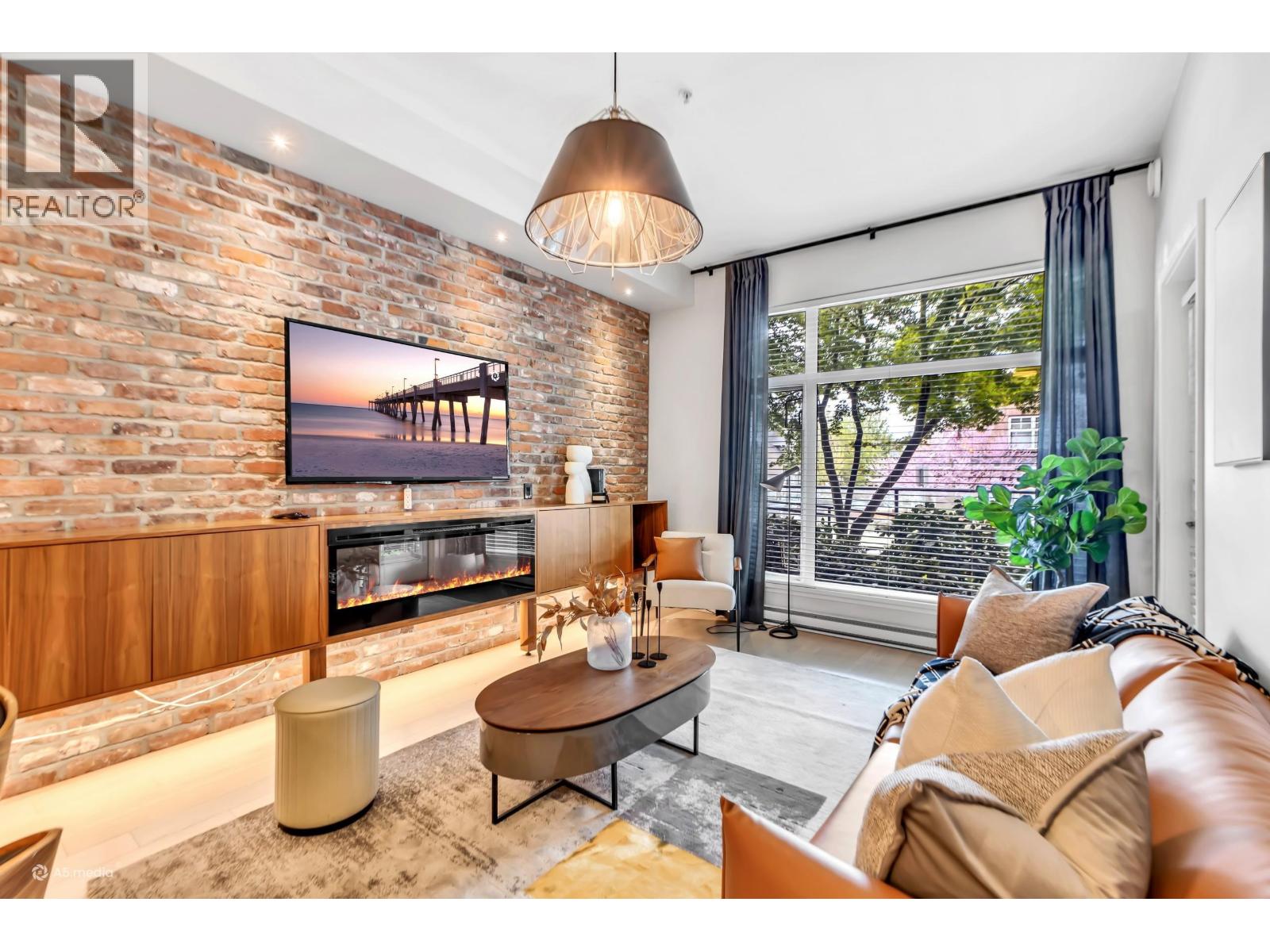 102 260 Salter Street, New Westminster, British Columbia  V3M 0J4 - Photo 5 - R3117315