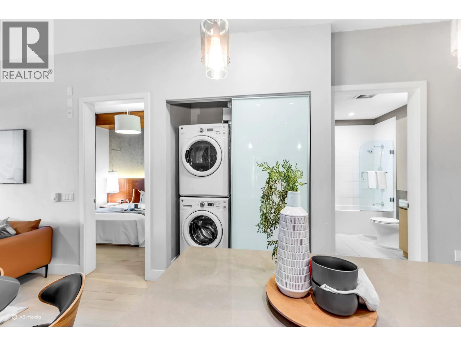 102 260 Salter Street, New Westminster, British Columbia  V3M 0J4 - Photo 17 - R3117315