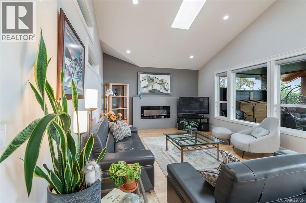 202 679 Terminal Ave, Nanaimo, British Columbia  V9S 4K1 - Photo 9 - 1033995