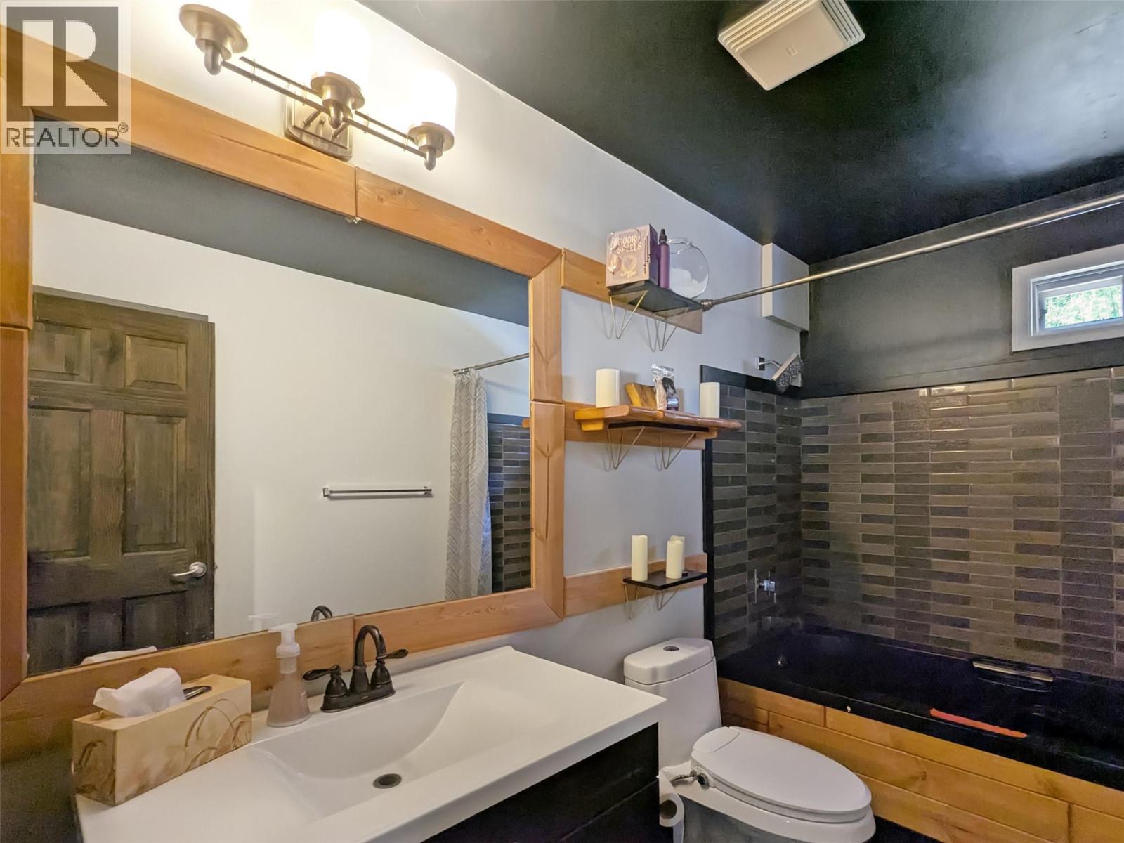 2809 Slocan Valley West Road, Slocan Park, British Columbia  V0G 2E0 - Photo 21 - 10385265