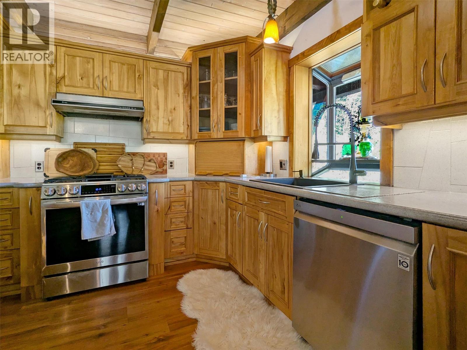 2809 Slocan Valley West Road, Slocan Park, British Columbia  V0G 2E0 - Photo 17 - 10385265