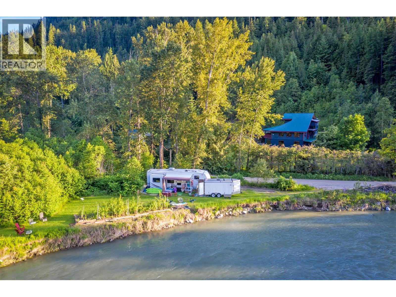 2809 Slocan Valley West Road, Slocan Park, British Columbia  V0G 2E0 - Photo 7 - 10385265