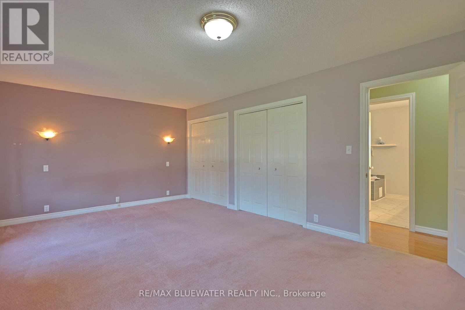 9873 Leonard Street, Lambton Shores (Grand Bend), Ontario  N0M 1T0 - Photo 25 - X13060128