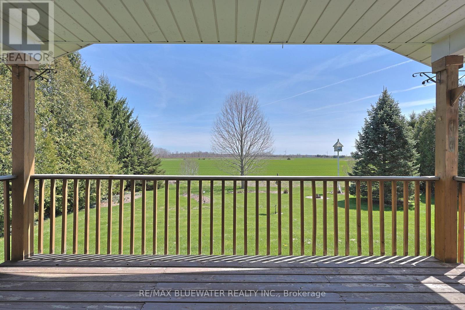 9873 Leonard Street, Lambton Shores (Grand Bend), Ontario  N0M 1T0 - Photo 3 - X13060128