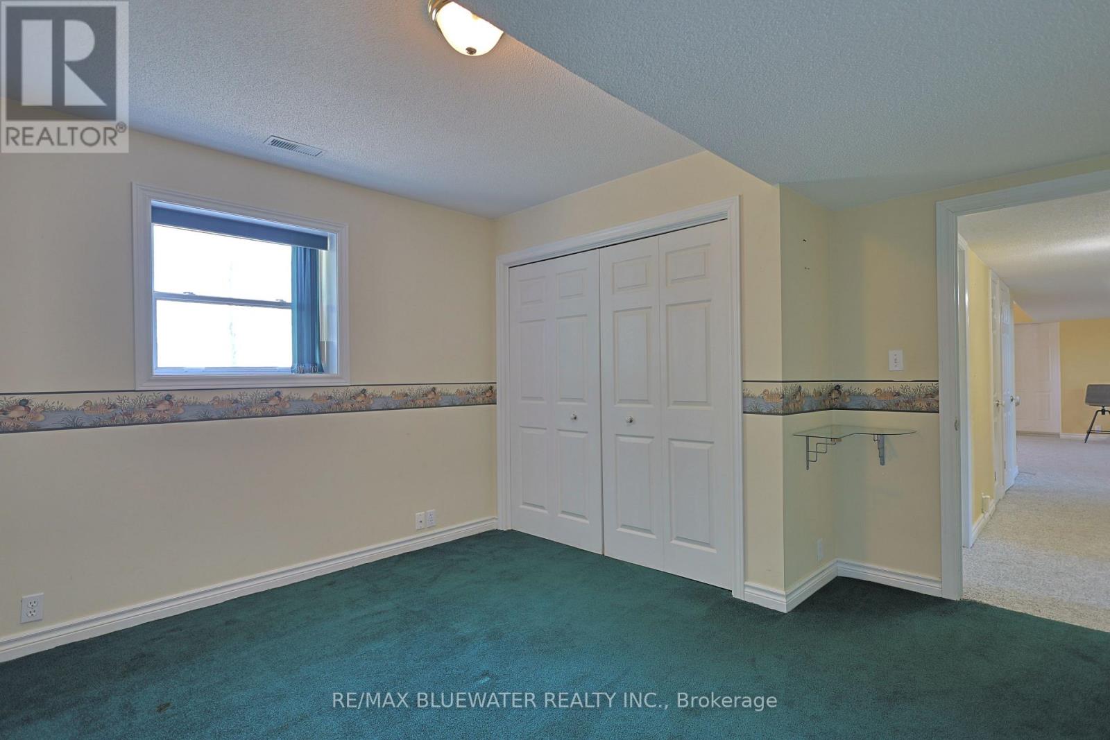 9873 Leonard Street, Lambton Shores (Grand Bend), Ontario  N0M 1T0 - Photo 38 - X13060128