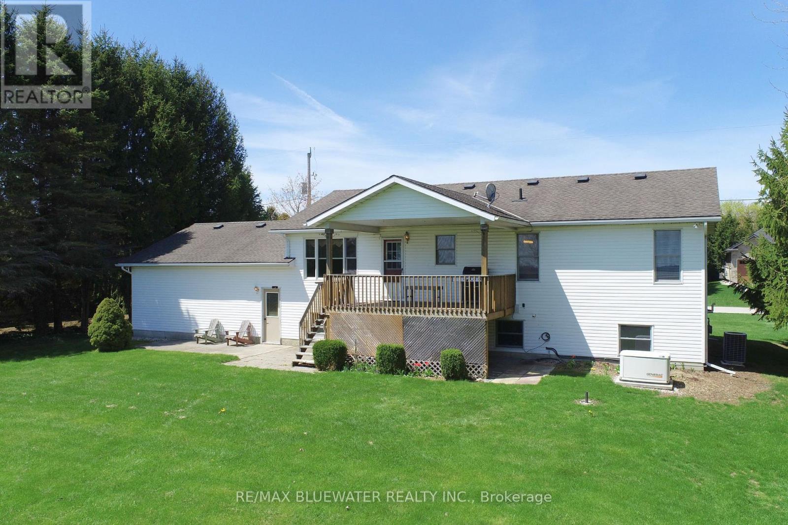 9873 Leonard Street, Lambton Shores (Grand Bend), Ontario  N0M 1T0 - Photo 47 - X13060128