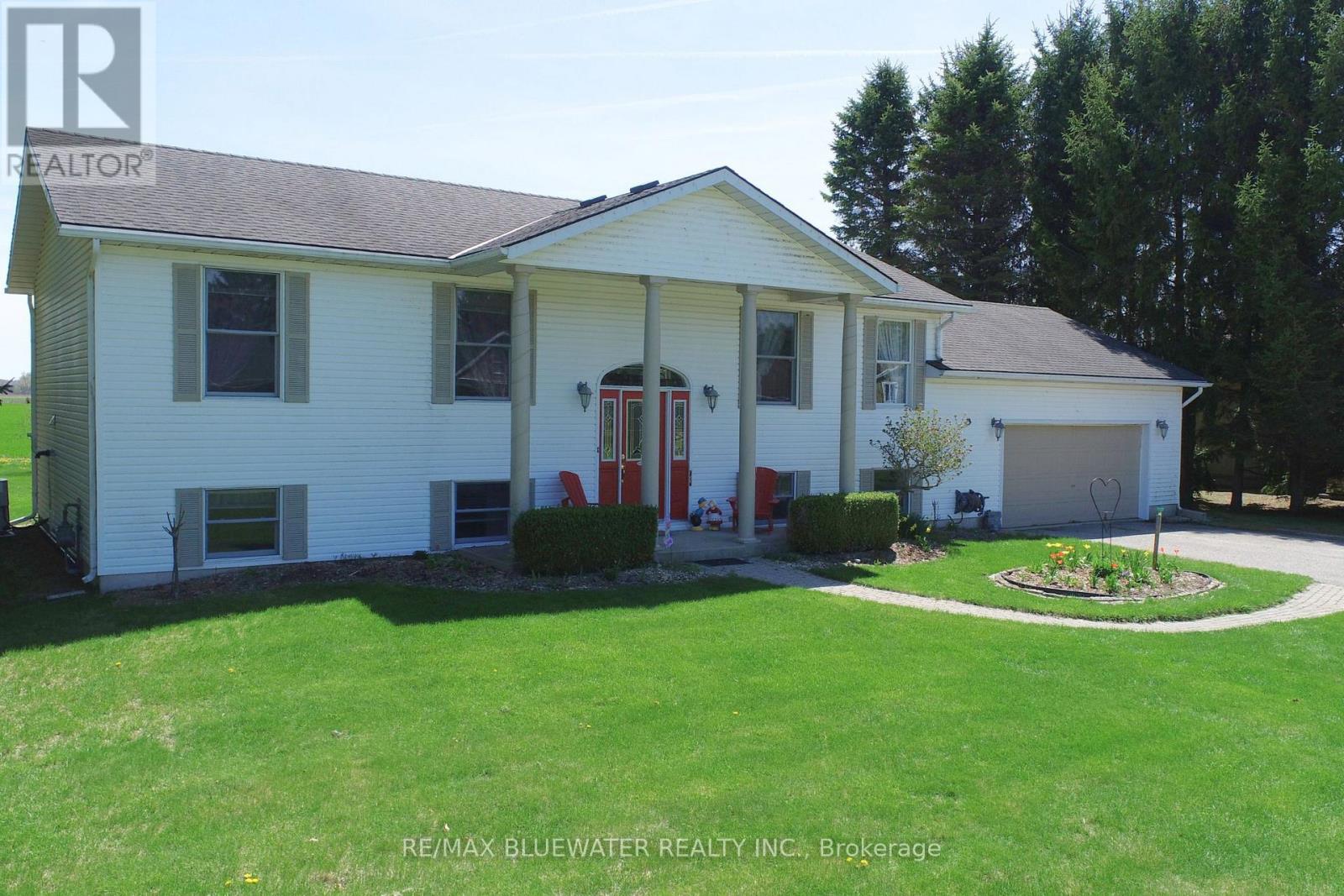 9873 Leonard Street, Lambton Shores (Grand Bend), Ontario  N0M 1T0 - Photo 50 - X13060128