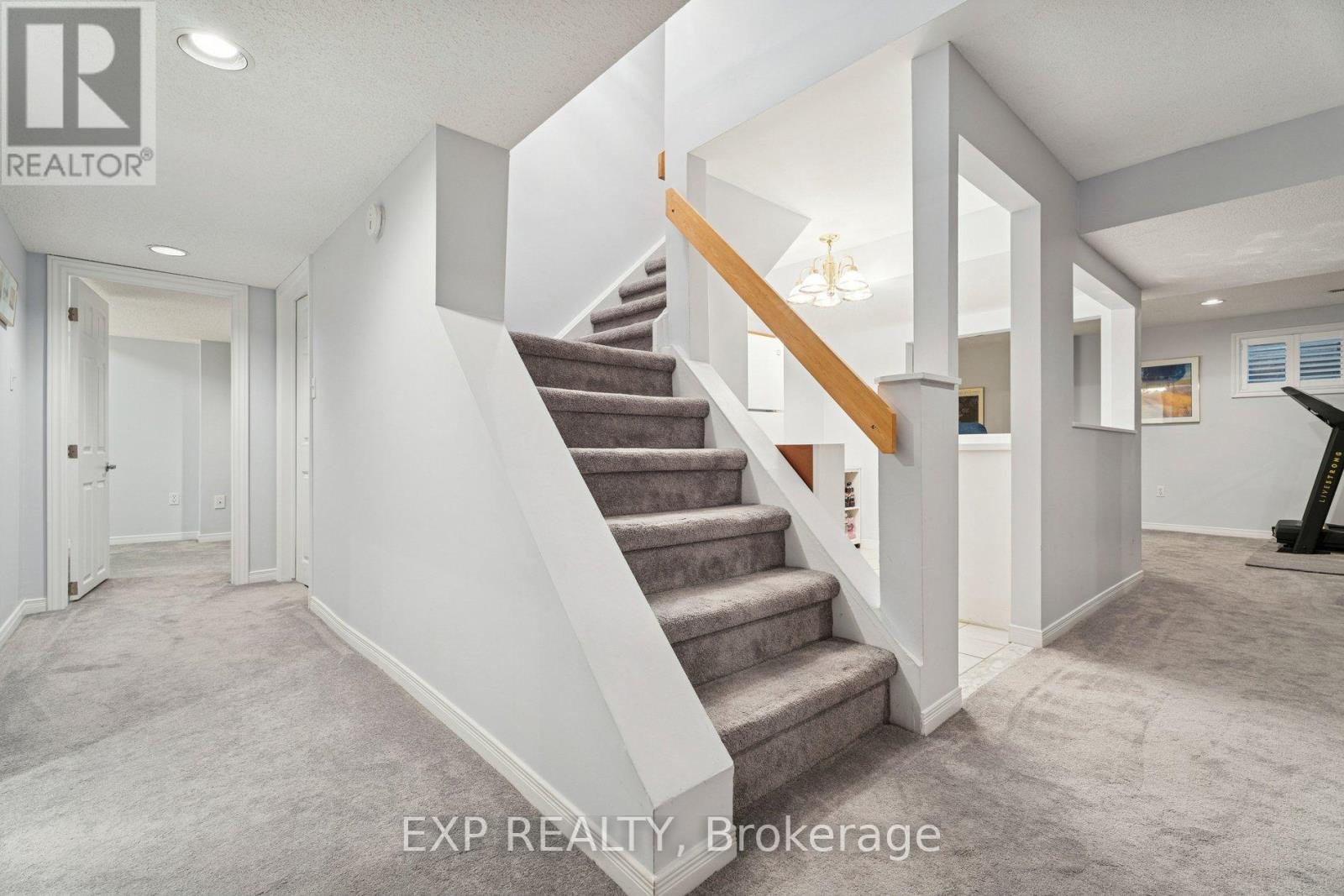 209 Nottingham Drive, Oakville, Ontario  L6H 4H7 - Photo 40 - W13039176