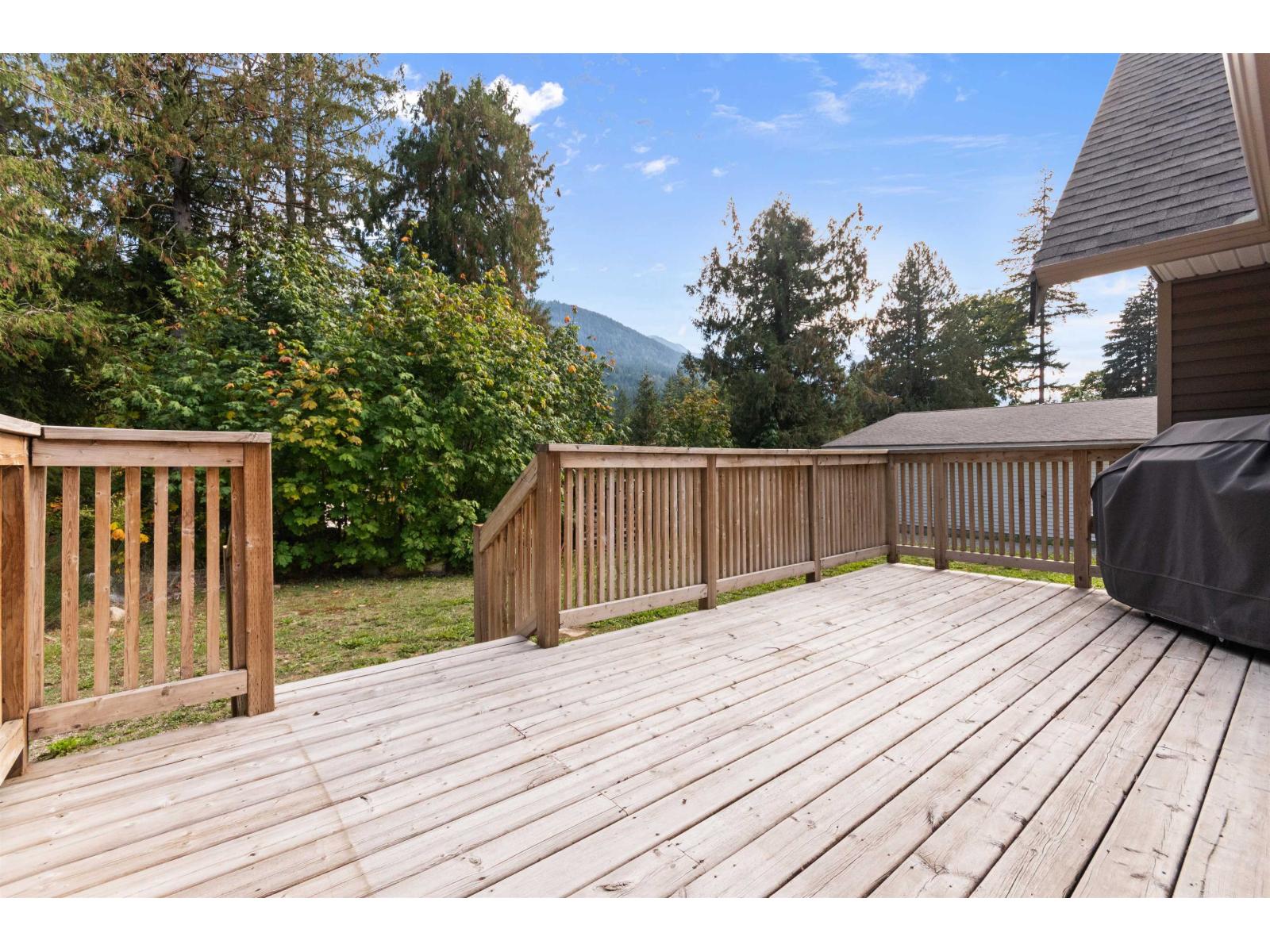 26542 Reynolds Road, Yale 