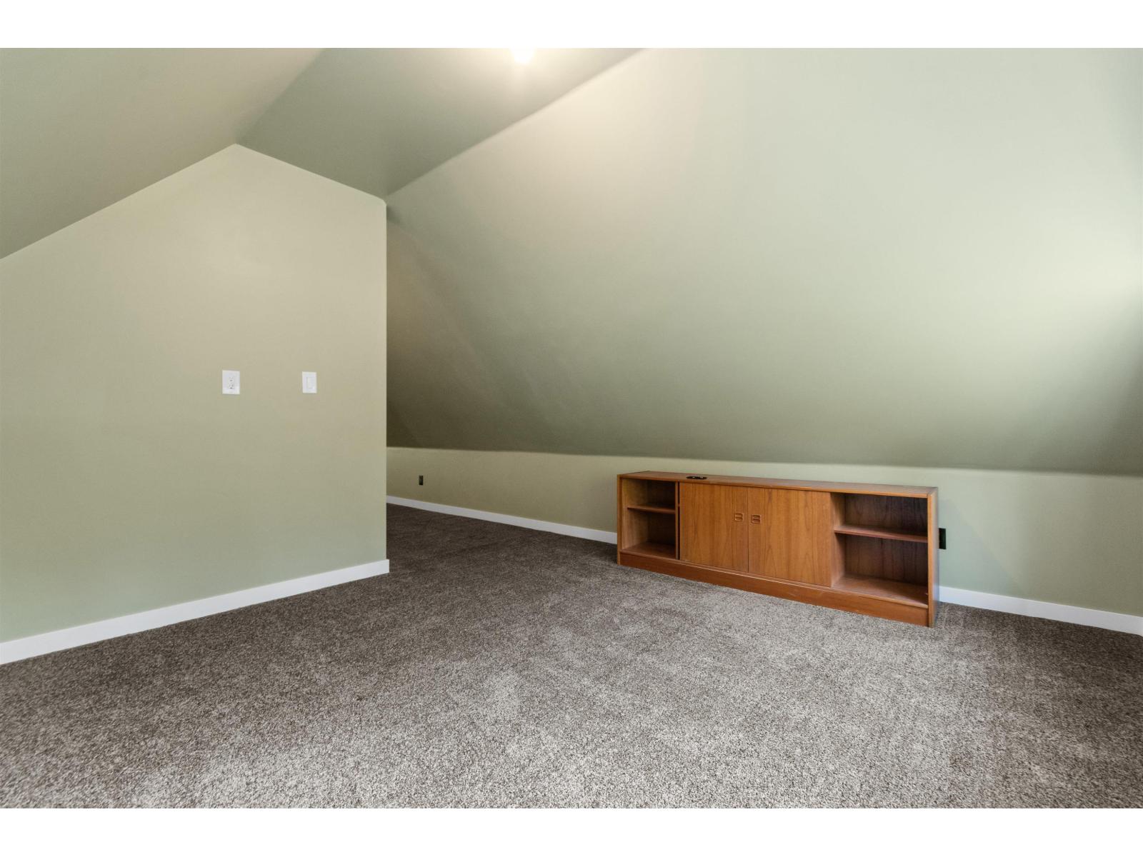 26542 Reynolds Road, Yale 