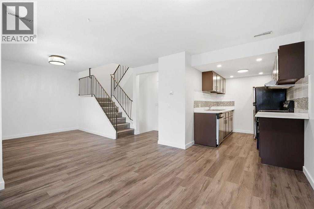 424, 200 Brookpark Drive SW, Calgary, Alberta  T2W 3E5 - Photo 7 - A2300877