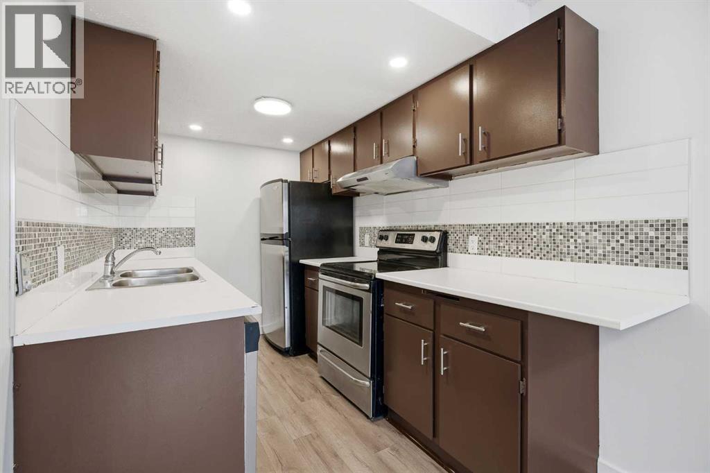 424, 200 Brookpark Drive SW, Calgary, Alberta  T2W 3E5 - Photo 20 - A2300877