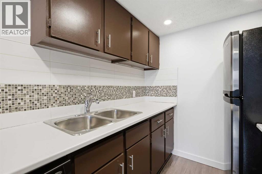 424, 200 Brookpark Drive SW, Calgary, Alberta  T2W 3E5 - Photo 22 - A2300877