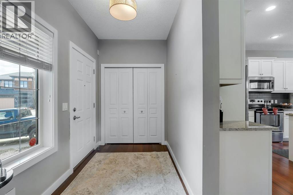 52 West Coach Court Sw, Calgary, Alberta  T3H 0N1 - Photo 14 - A2306351