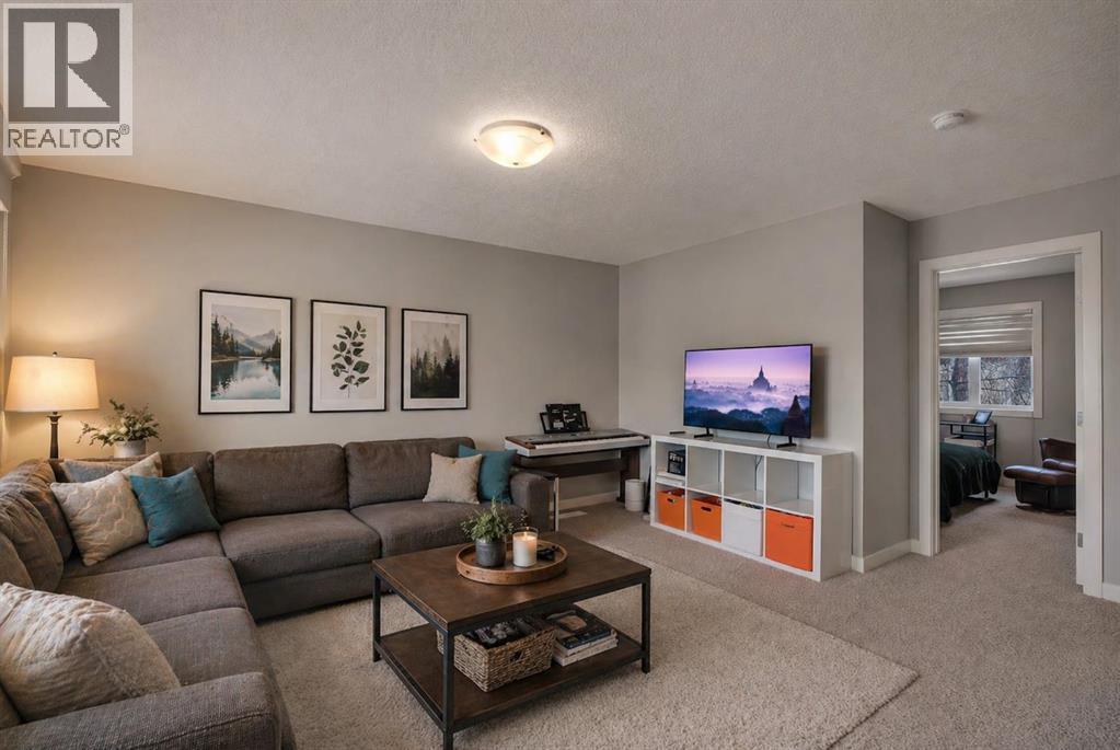 52 West Coach Court Sw, Calgary, Alberta  T3H 0N1 - Photo 18 - A2306351