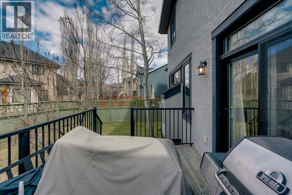 52 West Coach Court Sw, Calgary, Alberta  T3H 0N1 - Photo 35 - A2306351