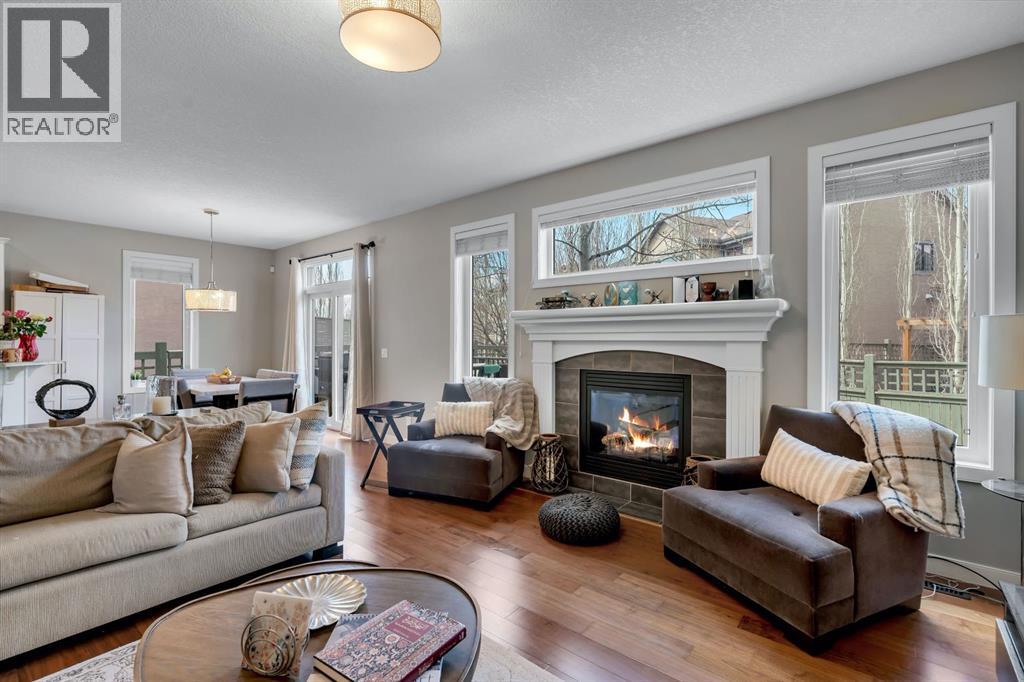 52 West Coach Court Sw, Calgary, Alberta  T3H 0N1 - Photo 3 - A2306351