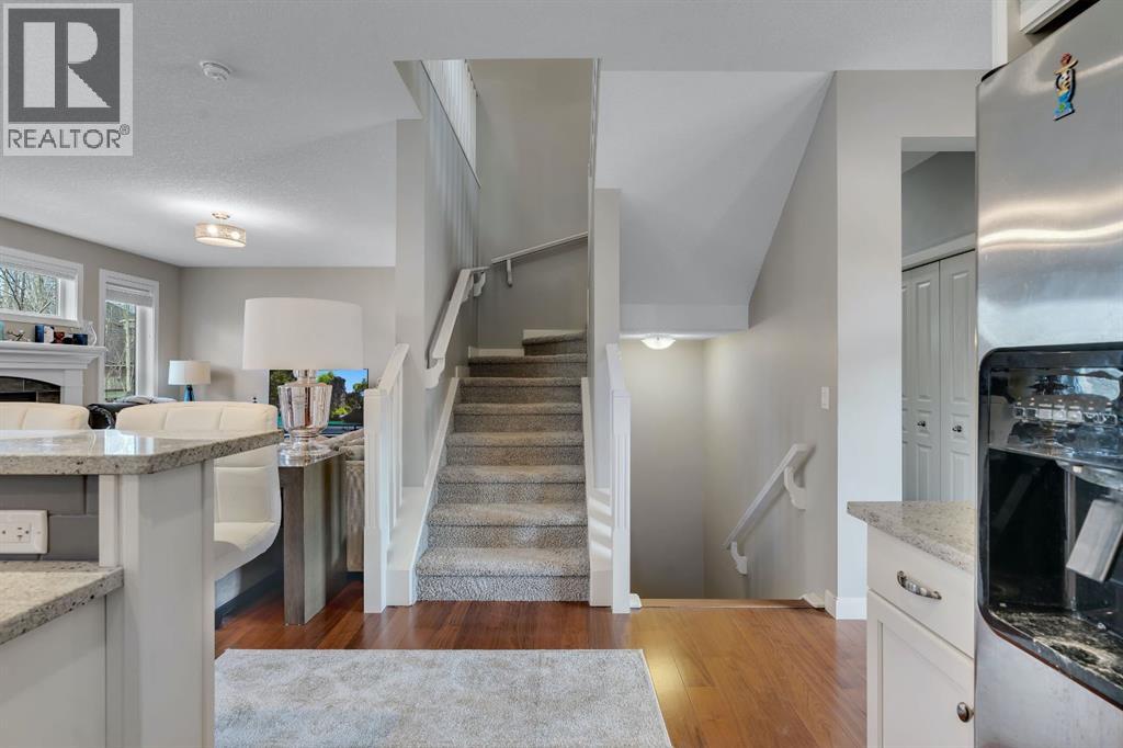 52 West Coach Court Sw, Calgary, Alberta  T3H 0N1 - Photo 17 - A2306351