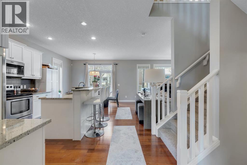 52 West Coach Court Sw, Calgary, Alberta  T3H 0N1 - Photo 2 - A2306351