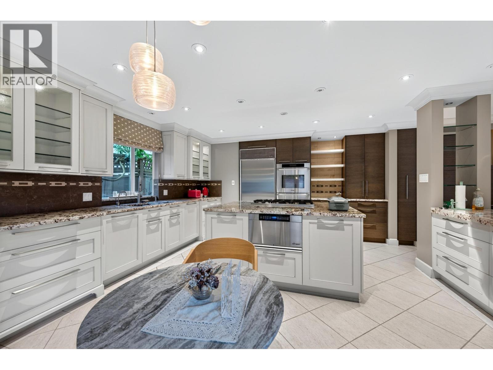 589x Laurelwood Court, Richmond, British Columbia  V7C 5J1 - Photo 9 - R3117509