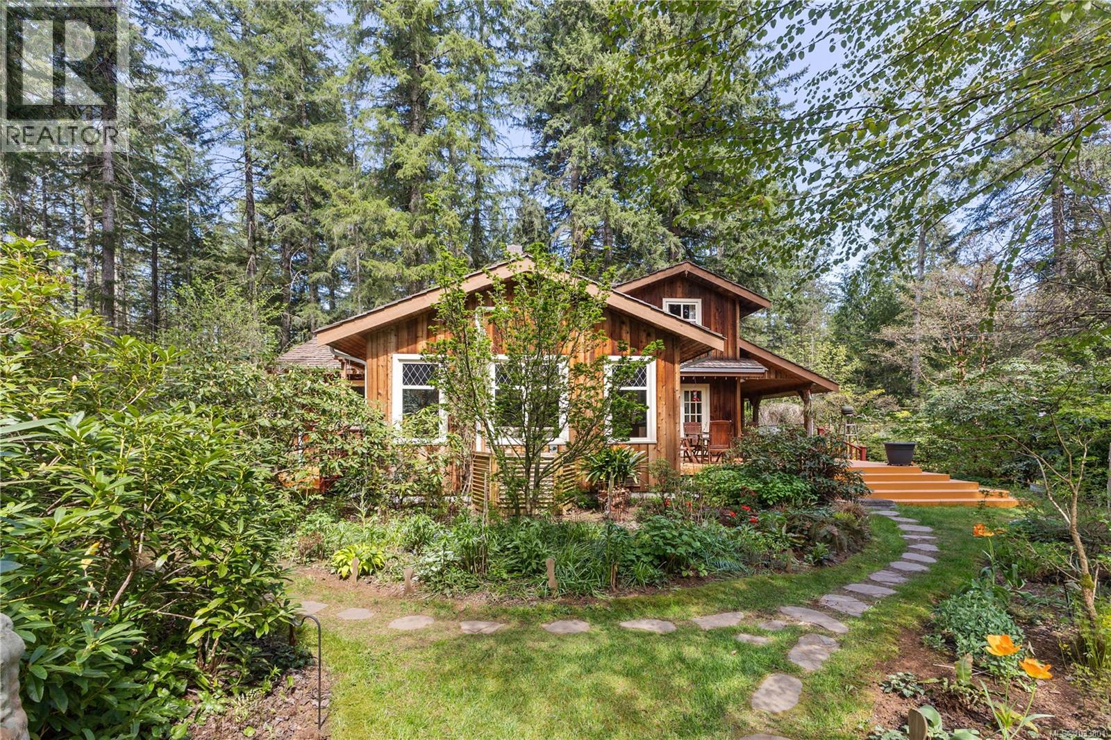 3856 Dohm Rd, Black Creek, British Columbia  V9J 1E7 - Photo 4 - 1033801