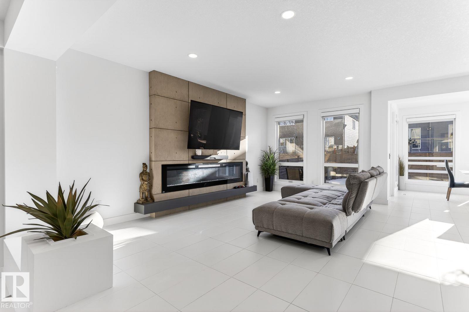 793 Windermere Wd Nw, Edmonton, Alberta  T6W 3G5 - Photo 11 - E4484708