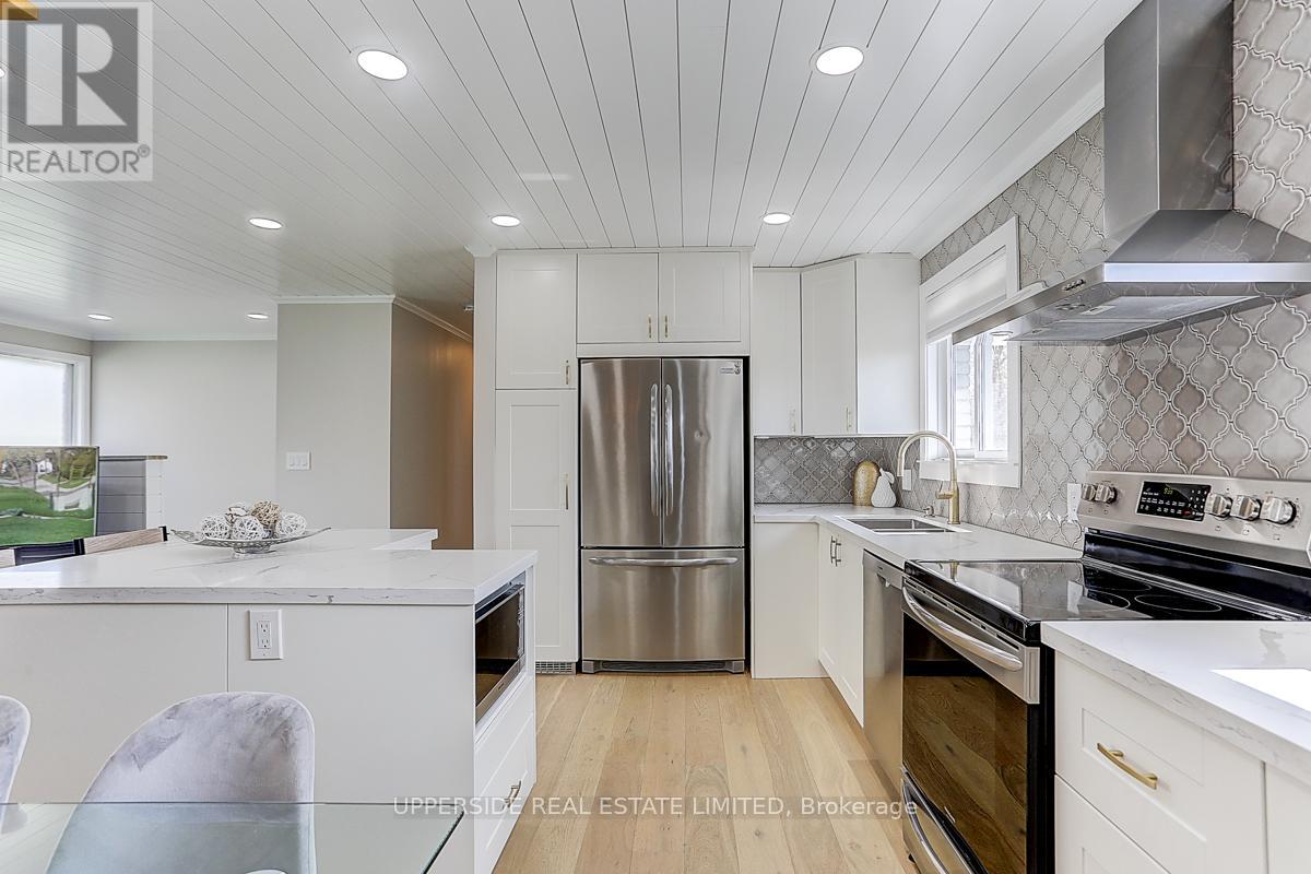 853 Capri Court, Oshawa, Ontario  L1H 1S2 - Photo 13 - E13060132