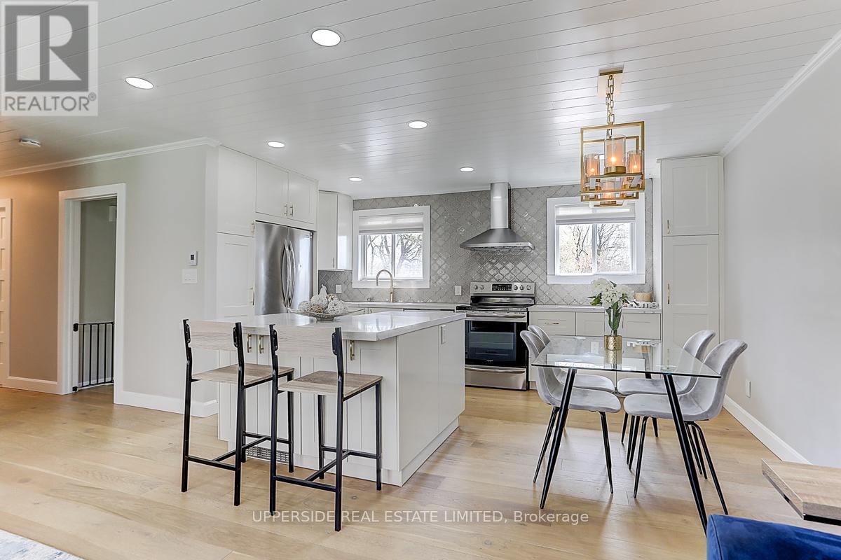 853 Capri Court, Oshawa, Ontario  L1H 1S2 - Photo 9 - E13060132