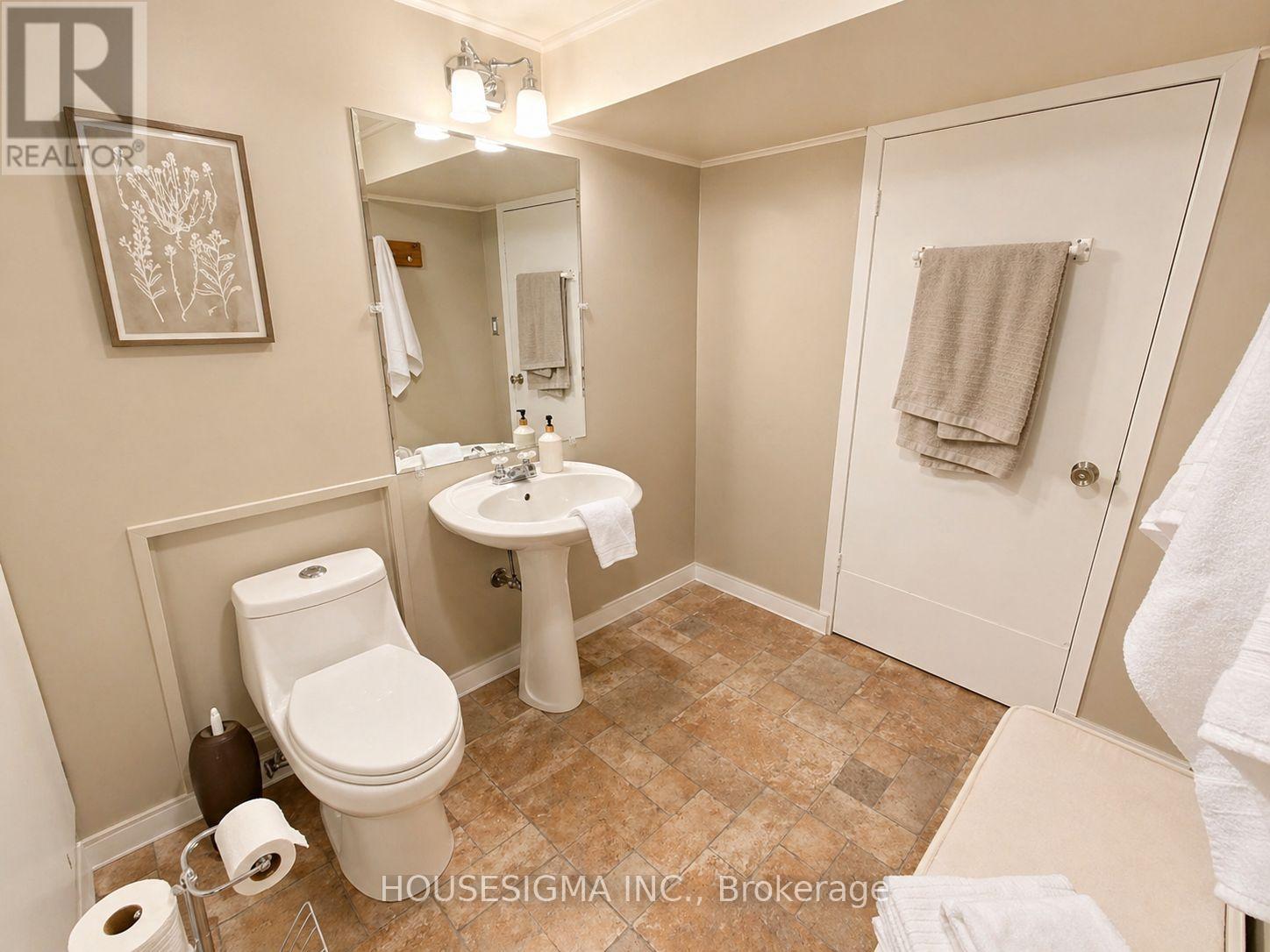 607 Down Crescent, Oshawa, Ontario  L1H 7X9 - Photo 37 - E13060150