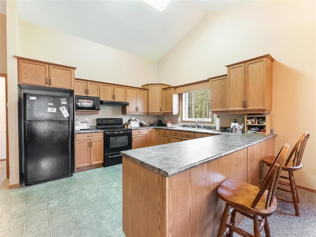 37 Fairway Drive, Lac Du Bonnet, Manitoba  R0E 1A0 - Photo 16 - 202608457