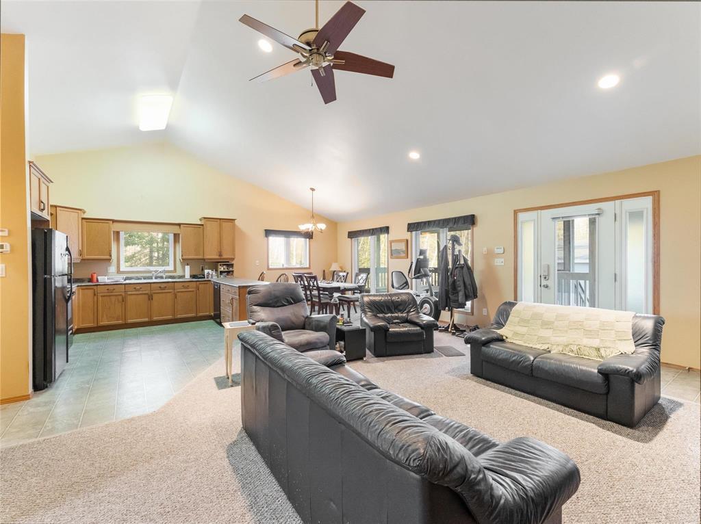 37 Fairway Drive, Lac Du Bonnet, Manitoba  R0E 1A0 - Photo 13 - 202608457