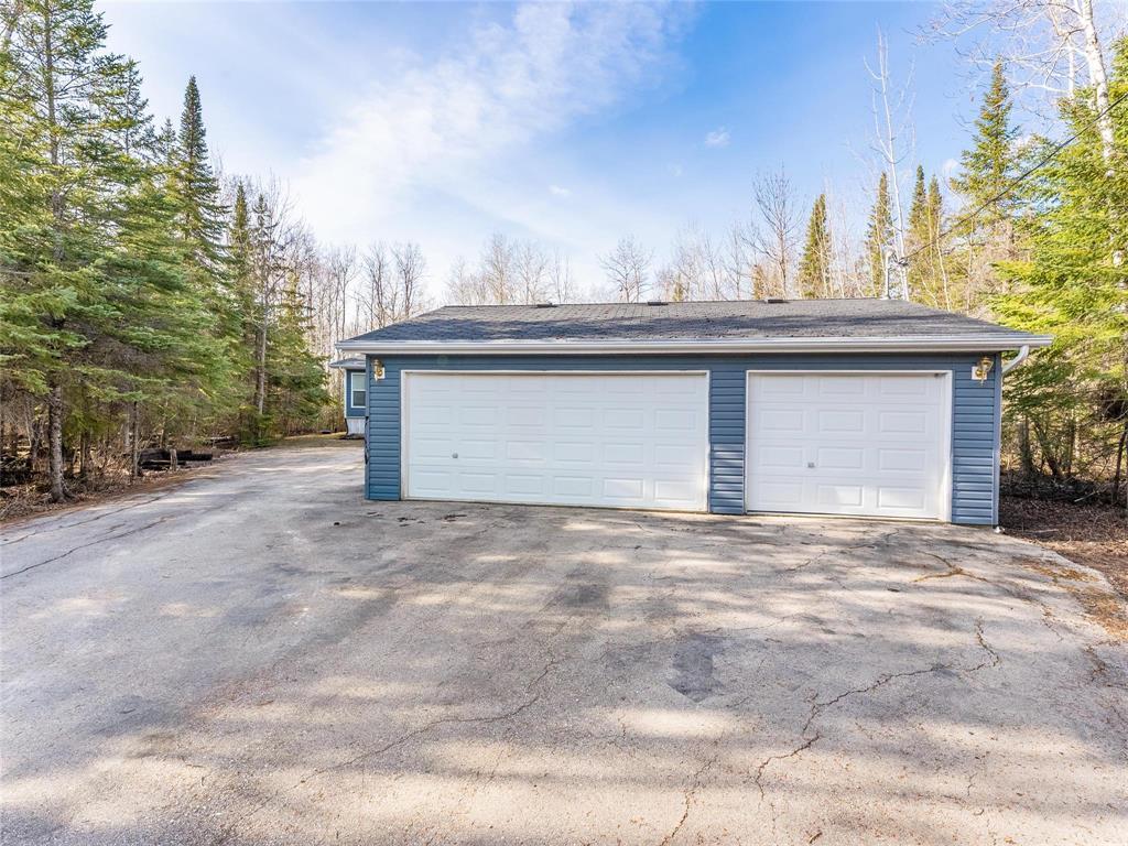 37 Fairway Drive, Lac Du Bonnet, Manitoba  R0E 1A0 - Photo 4 - 202608457